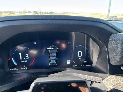 Used 2025 Ford Explorer Platinum w/ LUX Leather Package image 21