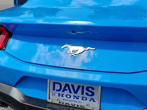 Used 2025 Ford Mustang Coupe RWD image 30