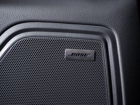 New 2026 Porsche Macan image 27