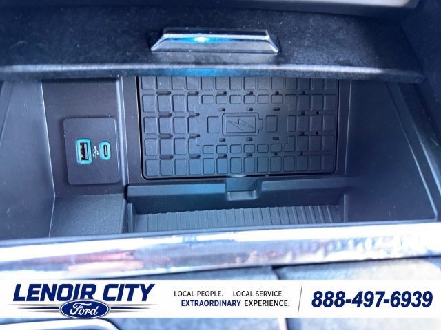 Used 2024 Ford Expedition Limited AWD/4WD image 27