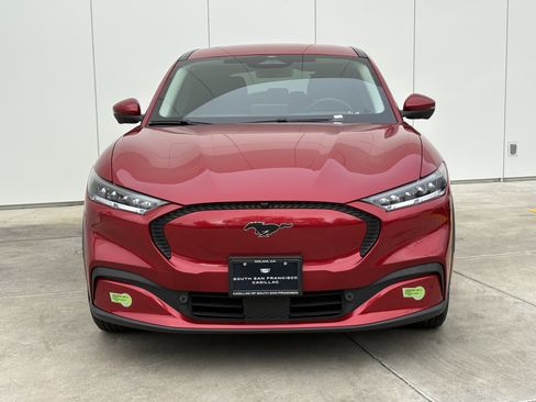 Used 2021 Ford Mustang Mach-E Select w/ Comfort/Technology Package image 3