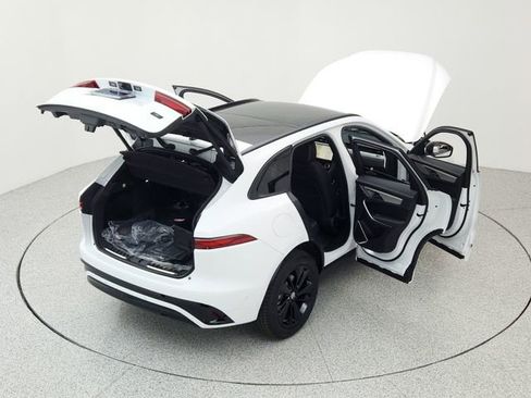 New 2026 Jaguar F-PACE R-Dynamic S image 12
