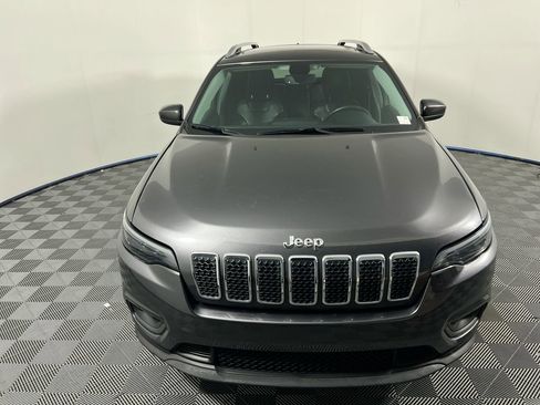 Used 2019 Jeep Cherokee Latitude Plus w/ Comfort/Convenience Group AWD/4WD image 8