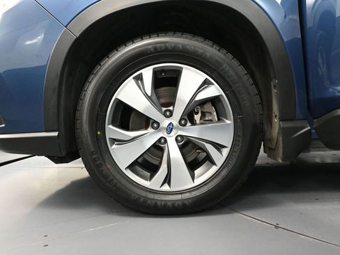 Used 2021 Subaru Ascent Premium w/ Convenience Package image 17