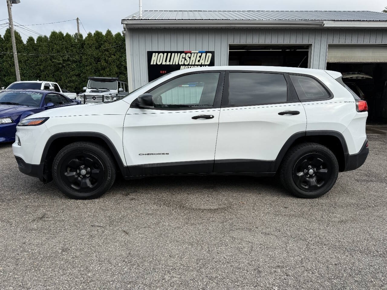 Used 2014 Jeep Cherokee Sport FWD image 8