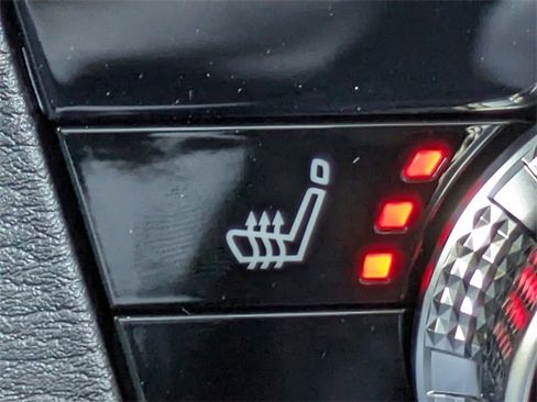 New 2025 Mitsubishi Outlander SE image 26