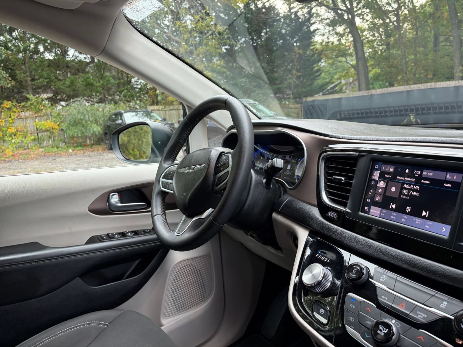 Used 2024 Chrysler Voyager LX FWD image 36