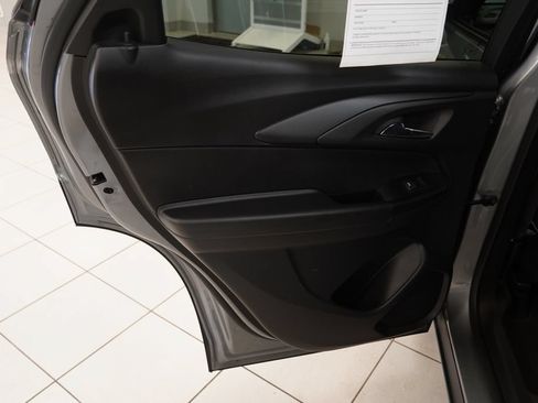 Used 2023 Chevrolet TrailBlazer RS w/ Sun and Liftgate Package AWD/4WD image 23