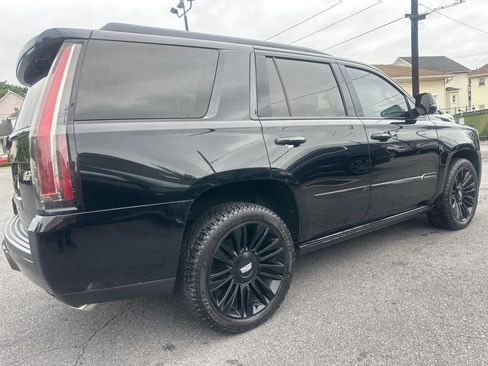 Used 2016 Cadillac Escalade Platinum AWD/4WD image 2
