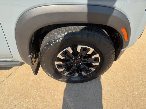 Used 2024 Nissan Frontier Pro-X w/ Technology Package RWD image 30