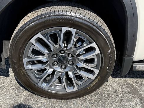 Used 2026 GMC Sierra 1500 Denali Ultimate AWD/4WD image 10