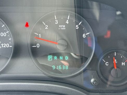 Used 2012 Jeep Compass Sport AWD/4WD image 19