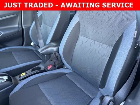 Used 2023 Nissan Versa SV image 8