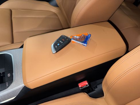 Certified 2025 BMW i4 xDrive40i w/ Parking Assistance Package image 29