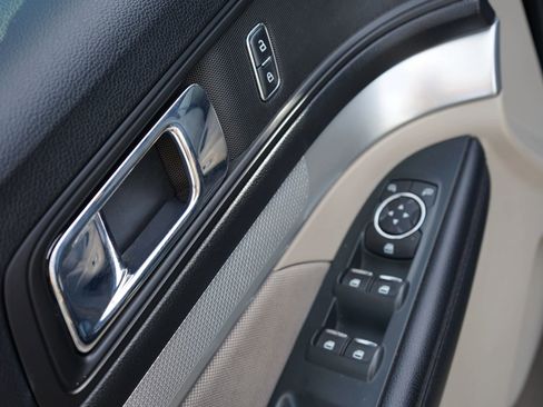 Used 2018 Ford Explorer FWD image 20