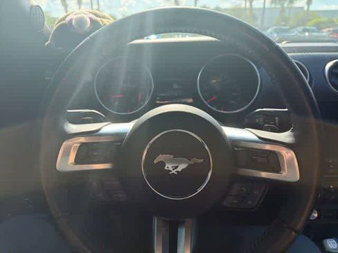 Used 2019 Ford Mustang Coupe RWD image 24