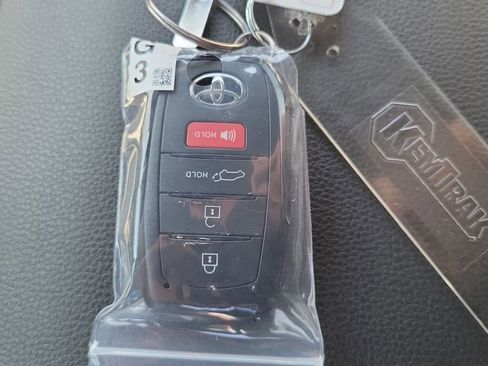 New 2026 Toyota 4Runner SR5 image 26