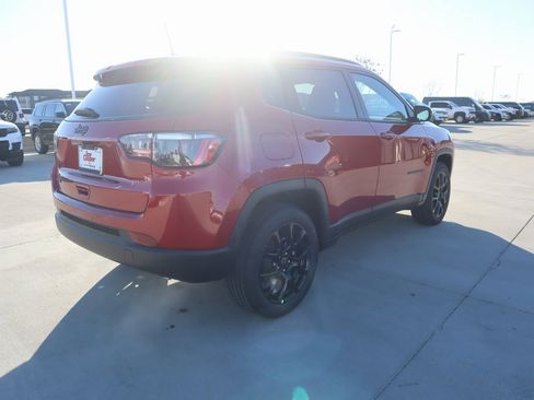 New 2026 Jeep Compass Latitude image 20