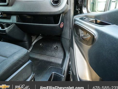 Used 2024 Mercedes-Benz Sprinter 2500 image 20
