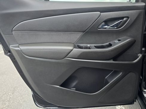 Used 2023 Chevrolet Traverse High Country w/ LPO, Floor Liner Package image 20