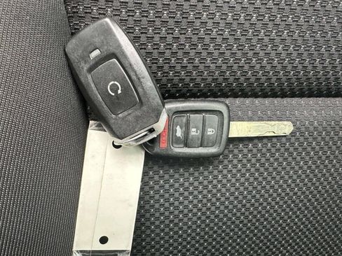 Used 2019 Honda HR-V LX image 32