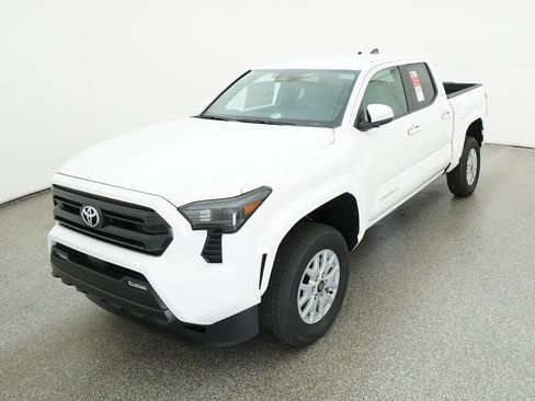 New 2025 Toyota Tacoma SR5 image 5