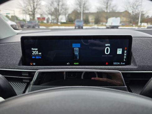 Certified 2023 Ford Mustang Mach-E Premium image 17