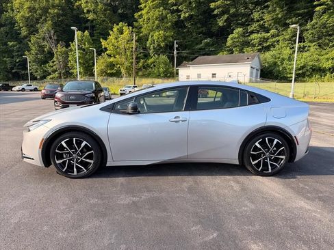 Used 2024 Toyota Prius Prime FWD image 10