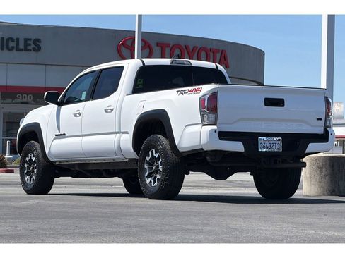Certified 2023 Toyota Tacoma TRD Off-Road w/ Advanced Technology Package AWD/4WD image 6