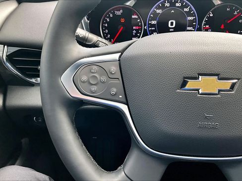 Used 2023 Chevrolet Traverse High Country FWD image 20