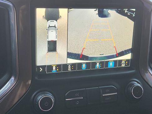 Used 2021 Chevrolet Silverado 2500 High Country w/ Technology Package image 17