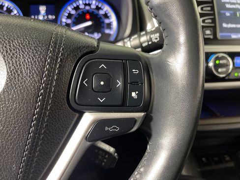 Used 2016 Toyota Highlander Limited Platinum AWD/4WD image 27