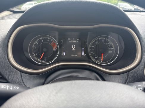 Used 2017 Jeep Cherokee 75th Anniversary image 25