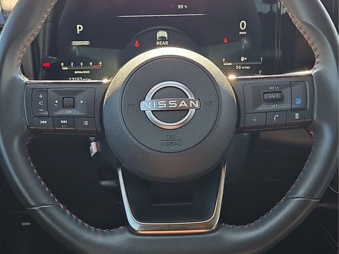 Used 2025 Nissan Kicks SR FWD image 10