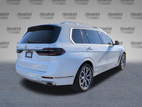 Certified 2023 BMW X7 xDrive40i w/ Premium Package image 8