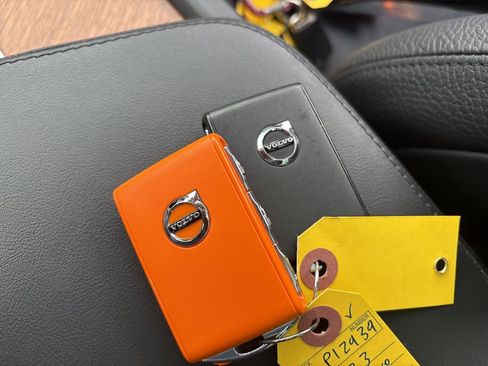 Used 2023 Volvo XC90 B6 Plus w/ Protection Package Premier image 28