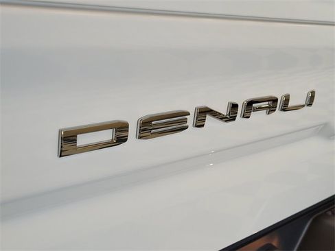 Used 2023 GMC Sierra 1500 Denali w/ Technology Package image 7