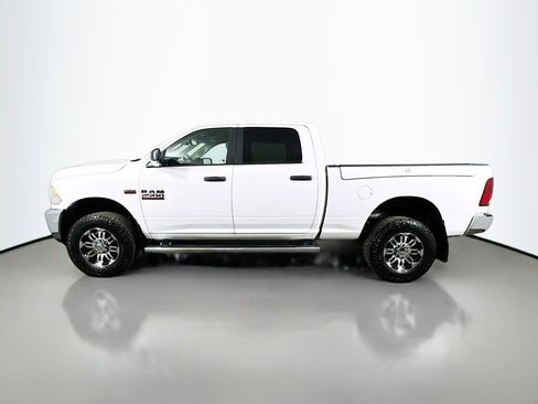 Used 2017 RAM 2500 SLT w/ Luxury Group AWD/4WD image 2