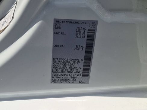 Used 2025 Nissan Altima 2.5 SV AWD/4WD image 35
