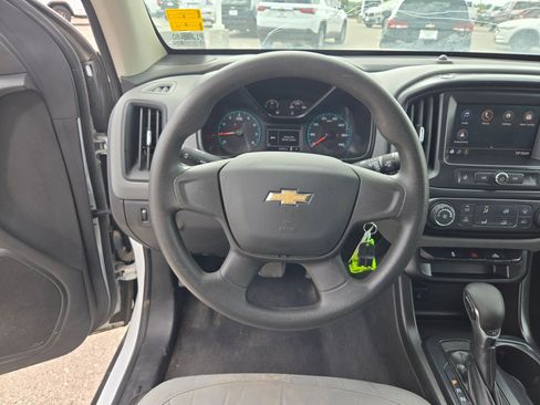 Used 2022 Chevrolet Colorado W/T image 23
