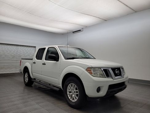 Used 2015 Nissan Frontier SV image 13