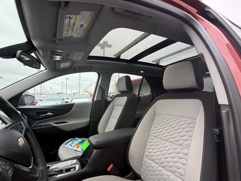 Used 2019 Chevrolet Equinox LT image 16