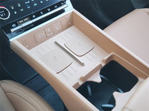 Used 2026 Hyundai Santa Fe Calligraphy image 16