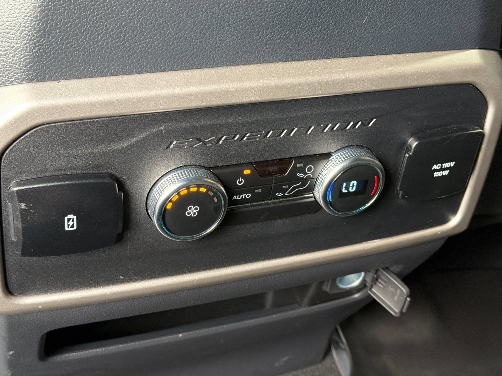 Used 2024 Ford Expedition Timberline AWD/4WD image 33