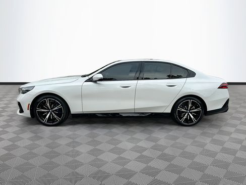 Used 2026 BMW 530i xDrive 530i xDrive w/ Executive Package image 4