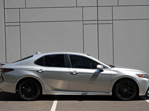 Used 2021 Toyota Camry SE FWD image 46