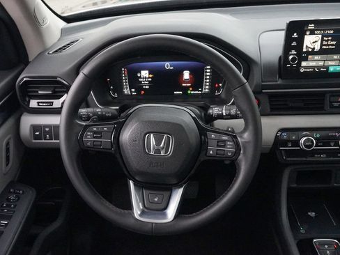 Used 2023 Honda Pilot Elite image 43
