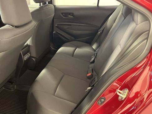 Used 2025 Toyota Corolla LE image 25