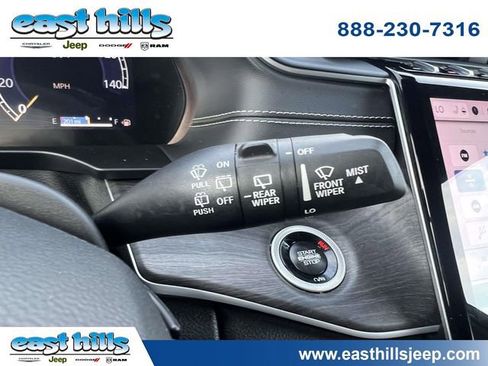 Certified 2024 Jeep Grand Cherokee Limited AWD/4WD image 30