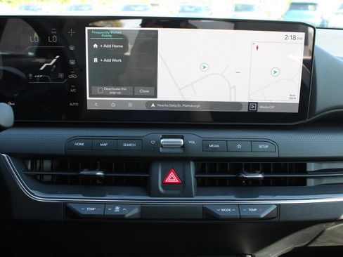 New 2025 Kia K4 GT-Line image 12